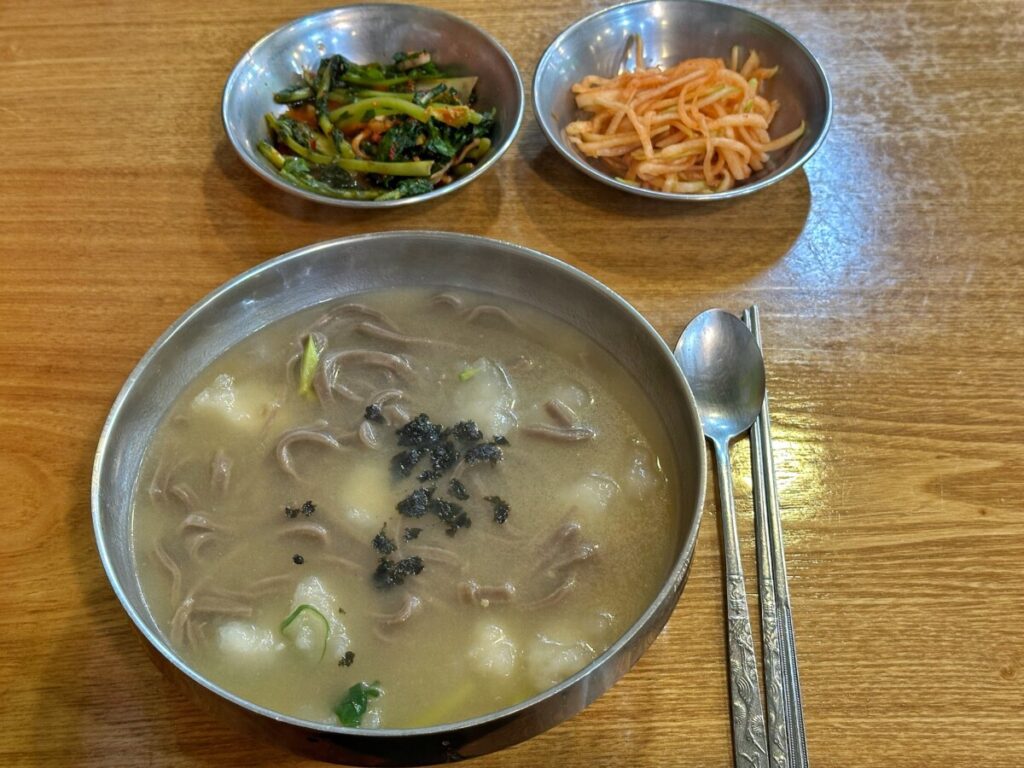 봉평옹심이메밀칼국수_메인한상