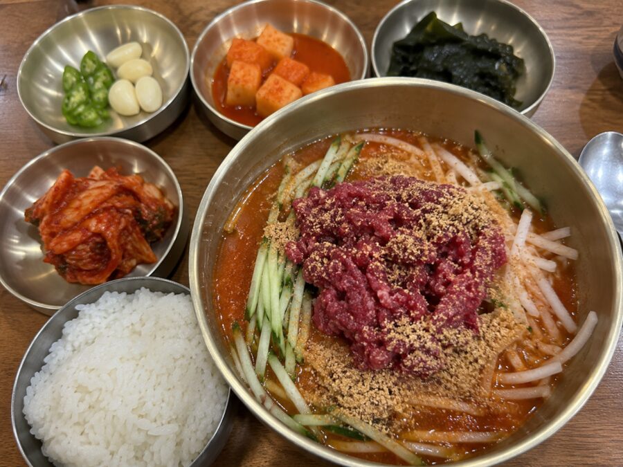 경주 음식 BEST 7+ 먹거리, 특산물 총 정리 (전통음식, 향토음식, 지역음식) count(title)%, 한우물회 scaled