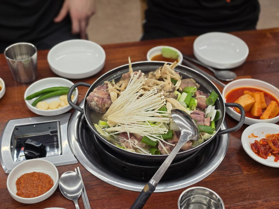[서울/종로3가] 종로설렁탕 - 30년 전통 종로3가역 소꼬리찜 꼬리수육전골 맛집 2, 종로3가 종로설렁탕 소꼬리찜 scaled
