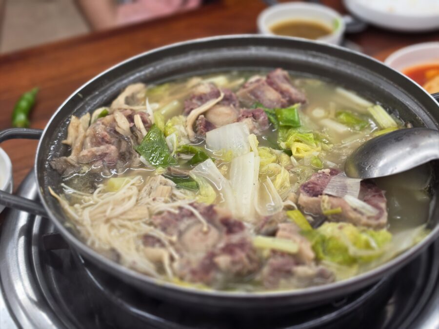 [서울/종로3가] 종로설렁탕 - 30년 전통 종로3가역 소꼬리찜 꼬리수육전골 맛집 4, 종로3가 종로설렁탕 푹끓인 소꼬리찜3 끓일수록 우러나서 맛남 scaled